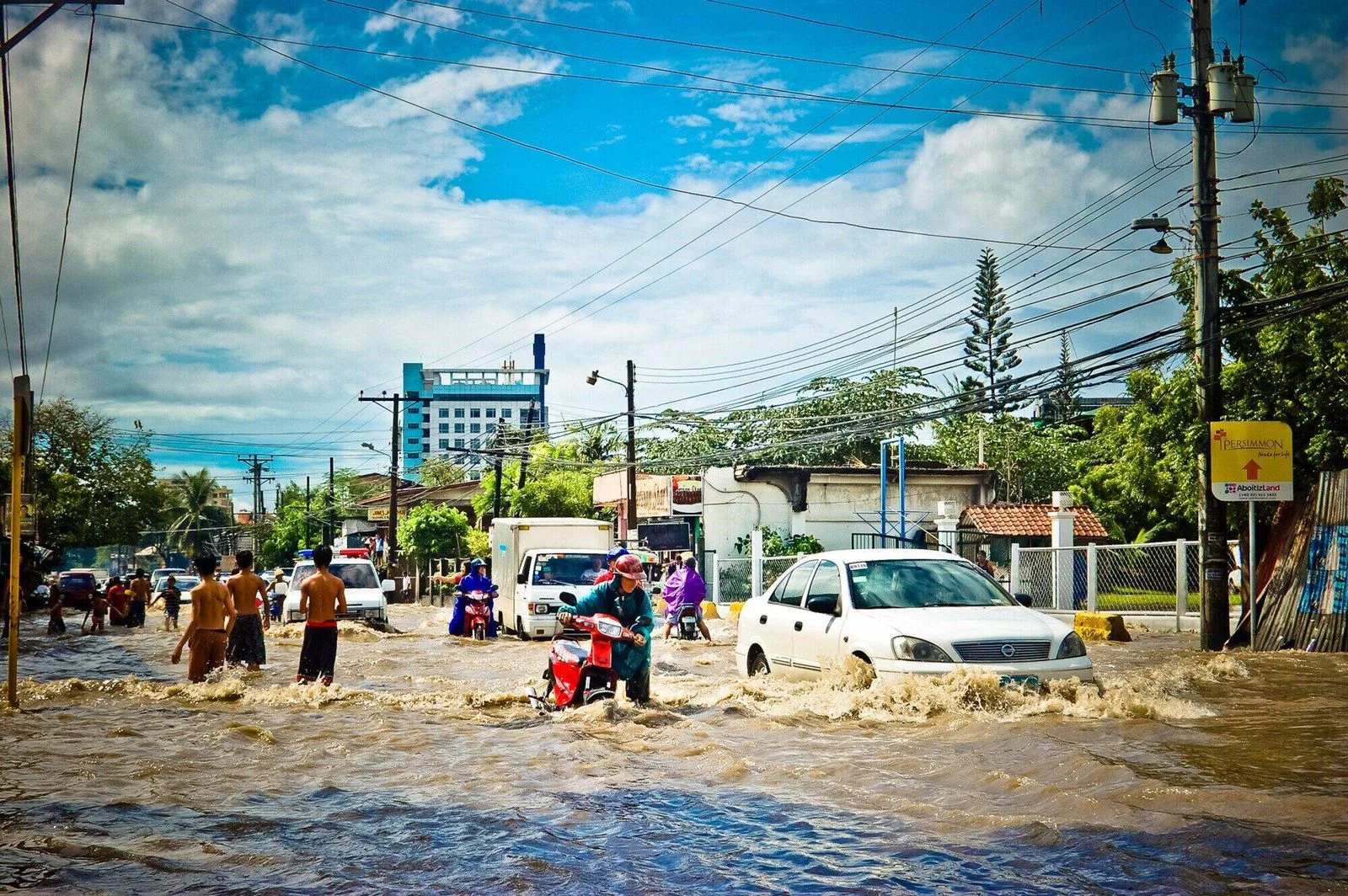 emergency flood services