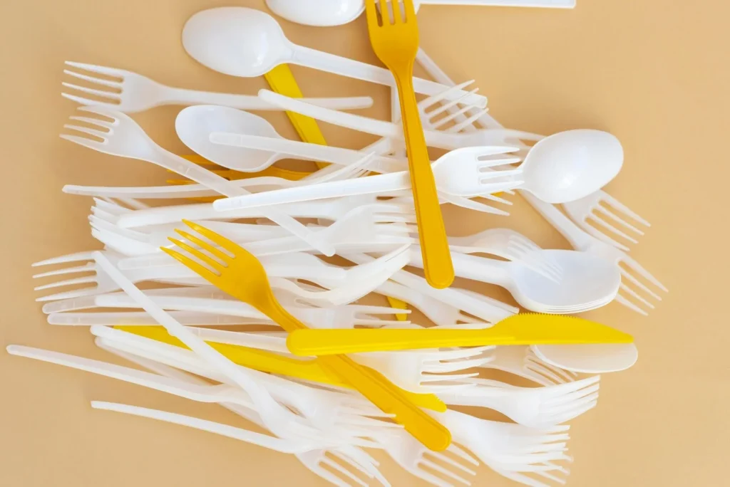 Disposable cutlery